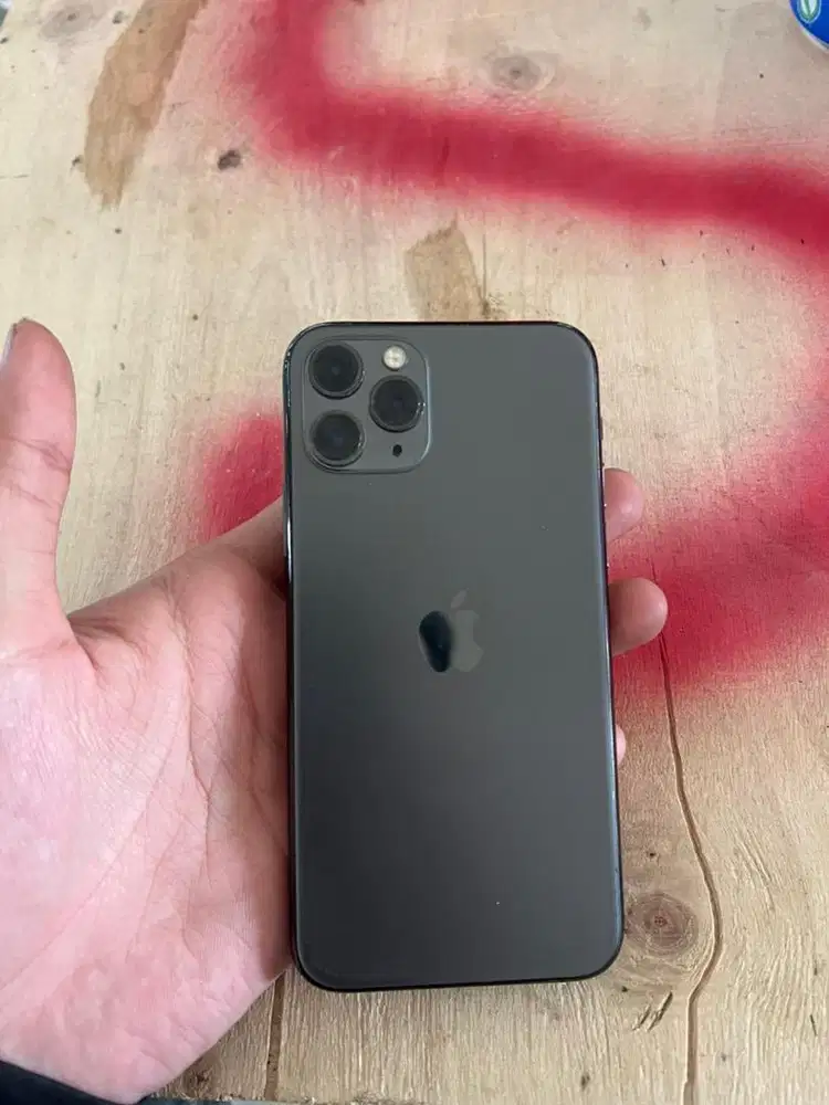Di Jual Iphone 11 Pro 256 GB !!! NEGOO!!