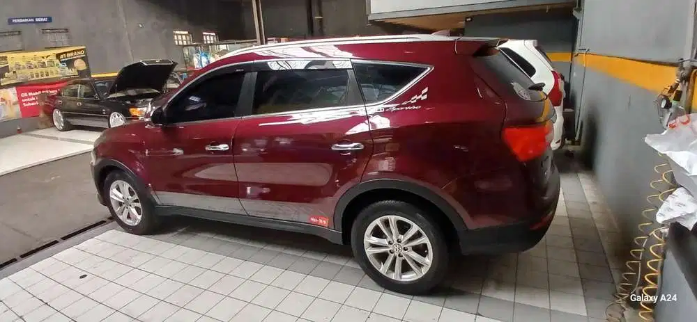 DFSK (Dongfeng Sokon) Glory 580 2000 Bensin