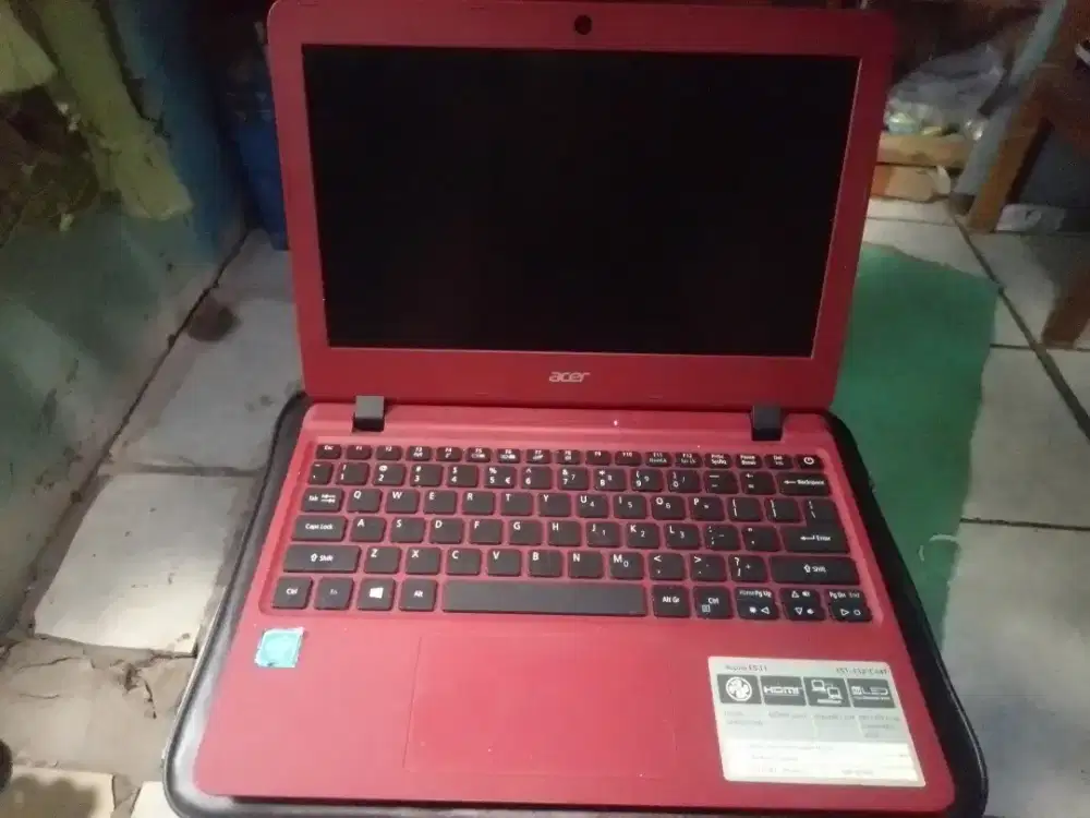 netbook notebook acer aspire es1-132 minus
