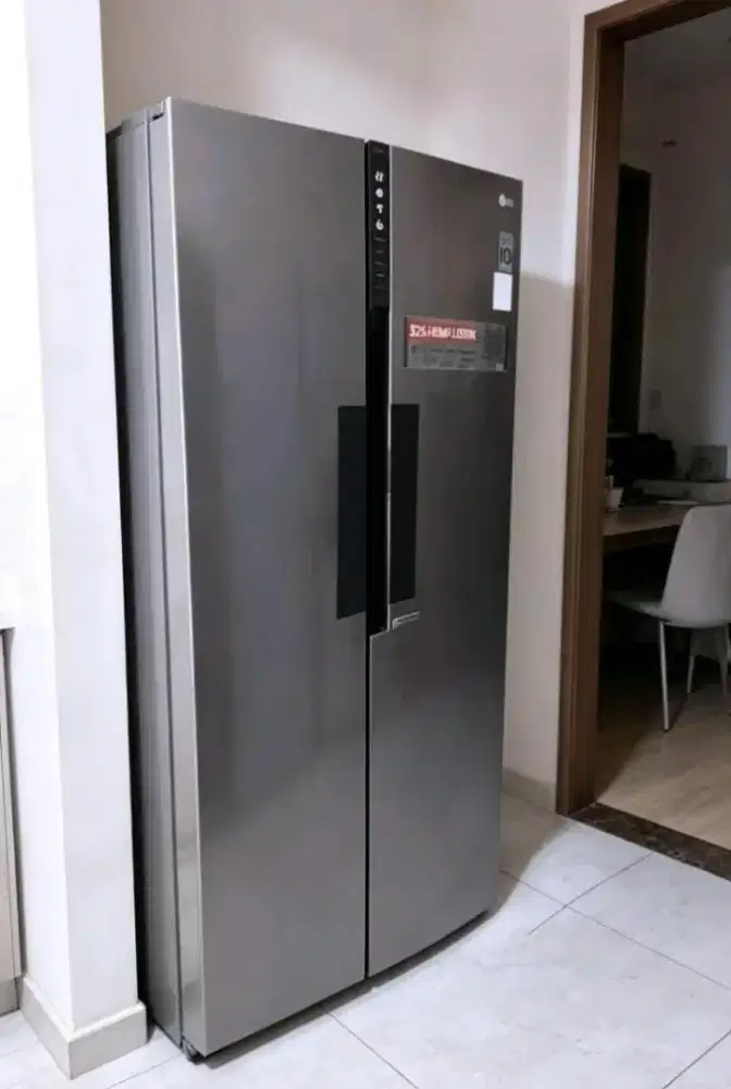 Kulkas 
 Apartmen mewah side by+side merek LG