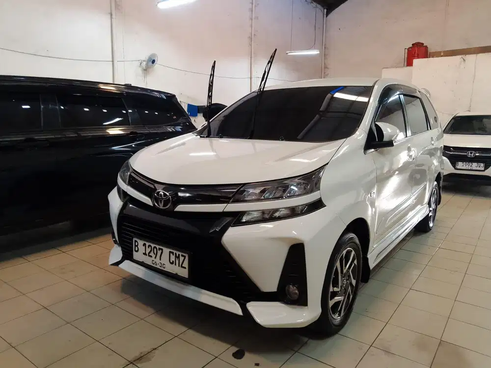 AVANSA VELOS 2019 METIK PUTIH