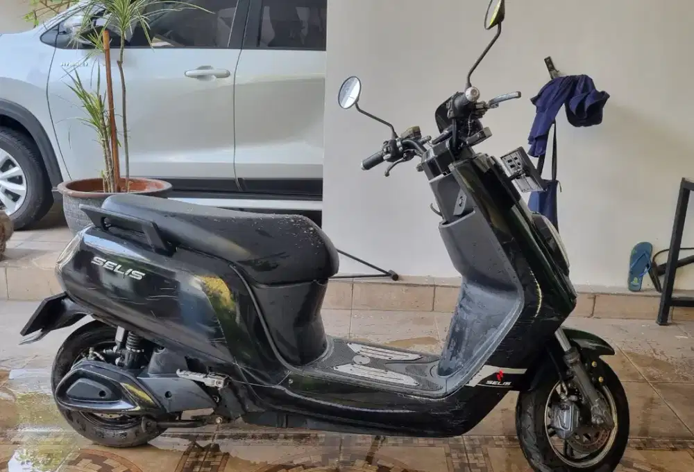 Dijual Motor E Max Selis Jarang Di pakai