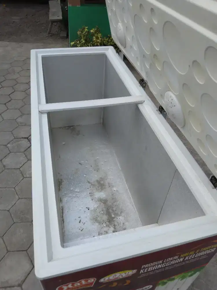 Freezer Pak istimewa 2 pintu dijual cepat