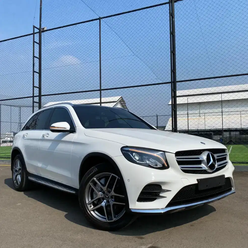 [PANORAMIC] MERCEDES BENZ GLC200 AMG 2020
