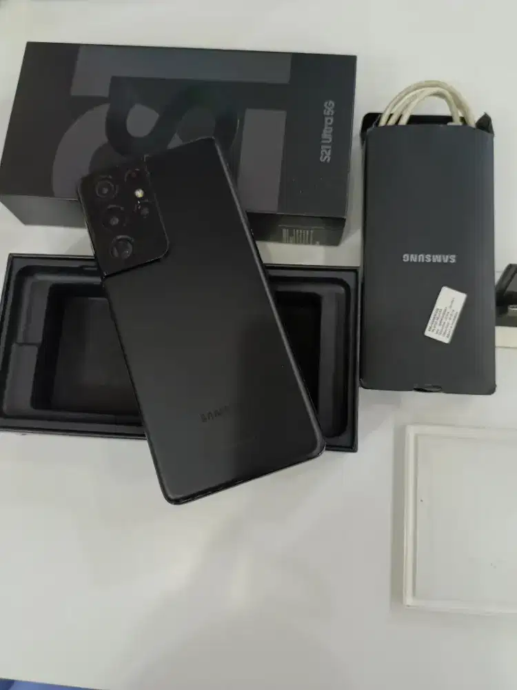 Samsung S21Ultra 5G 12/256,cqmera 108mp bisa 100x zoom,,5000mah