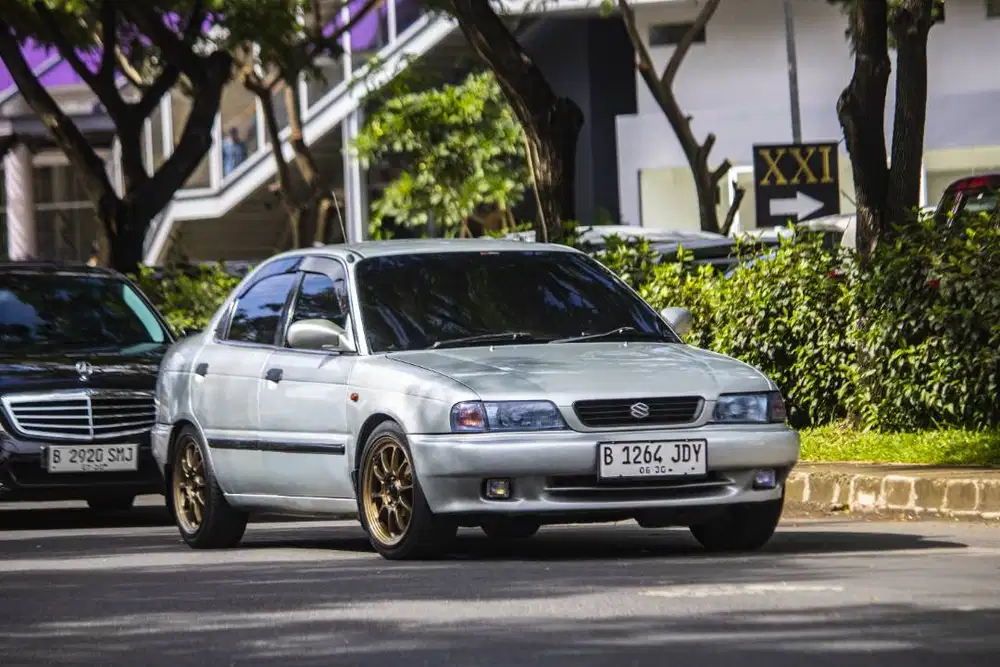 Suzuki Baleno 1997 Manual - Pajak Kaleng 4 Tahun - Bonus 2 Set Velg