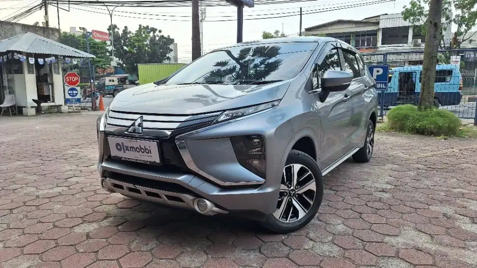 DP MURAH Mitsubishi Xpander 1.5 Sport Bensin-MT 2019 Abu-Abu CAILD