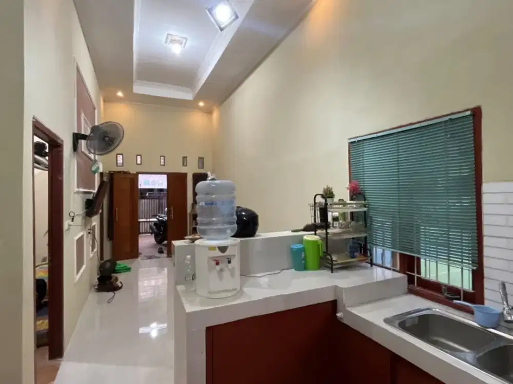 Rumah di Pintu Timur Perumahan Villa Gading Harapan Bekasi!