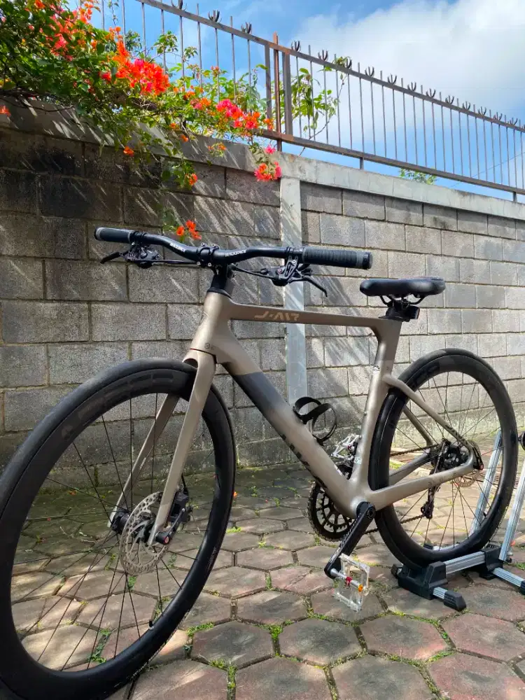 Sepeda Road Bike