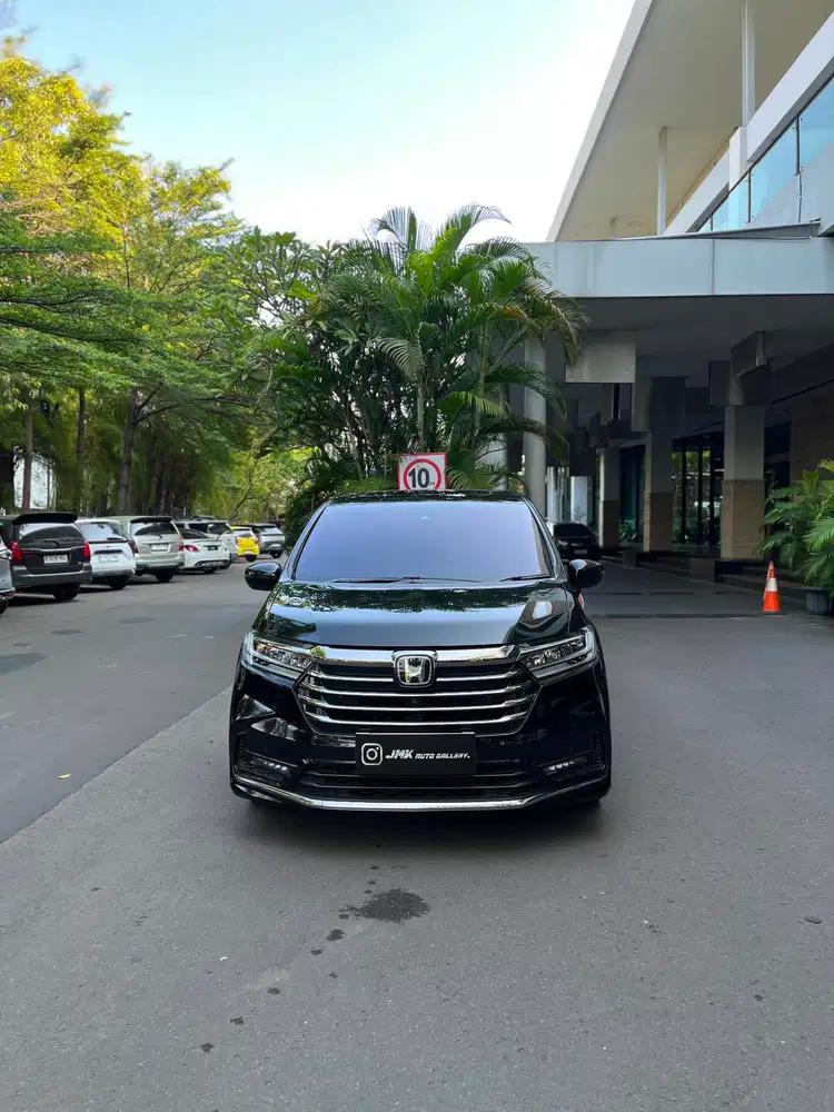 Honda Oddyssey 2.4 E CVT Sensing (TERMURAH)