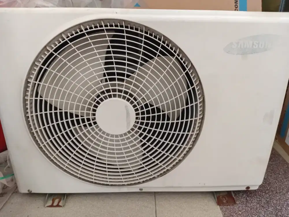 Jual outdoor ac merk Samsung 1/2 pk. 650 rb