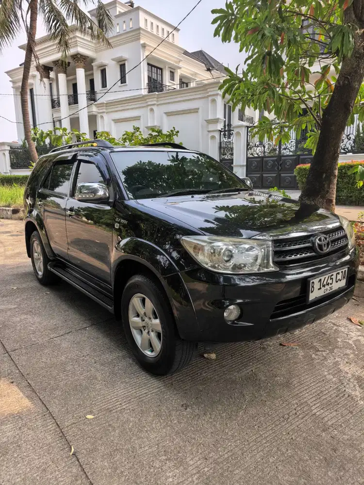 Fortuner g lux 2010 istimewa