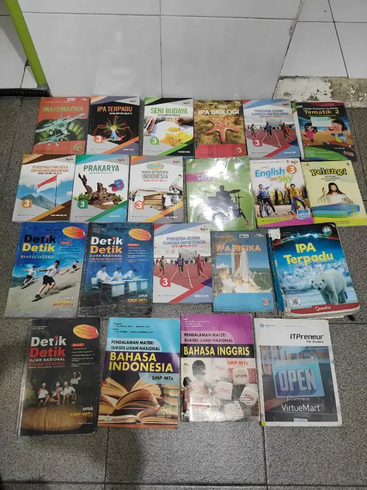 Buku paket sekolah SMP
