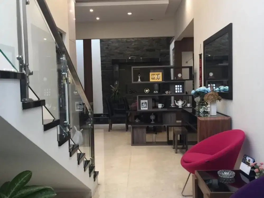 Rumah Modern 2 Lantai Dalam Komplek Elite Mitra Dago Antapani – Keamanan 24 Jam