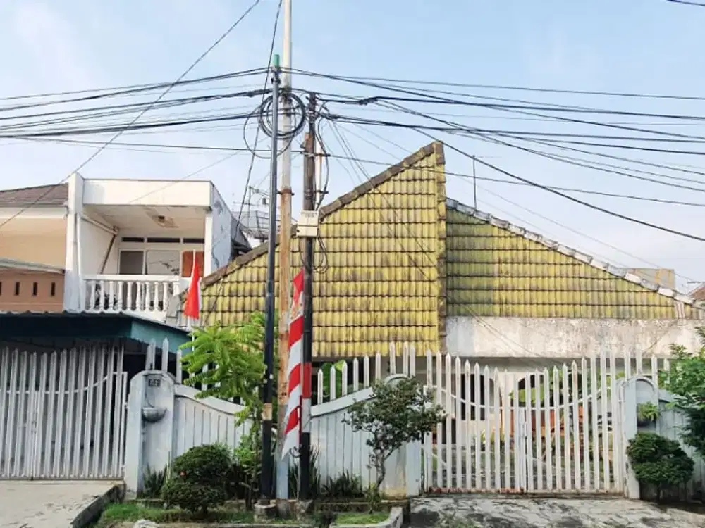 Dijual Rumah Standard Pulomas Timur LT 241 M2 Strategis Jln Lebar Utara Hrg Menarik