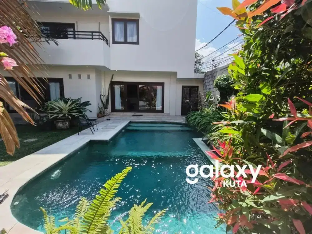 DISEWAKAN VILLA CANTIK DI PETITENGET DEKAT PANTAI BATU BELIG BADUNG
