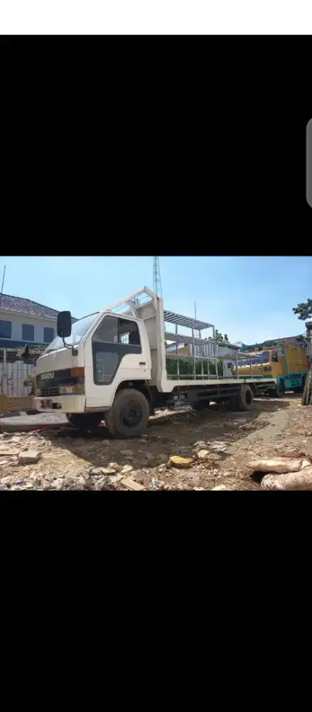 Isuzu elf HD long PowerStering bak bale 6meter