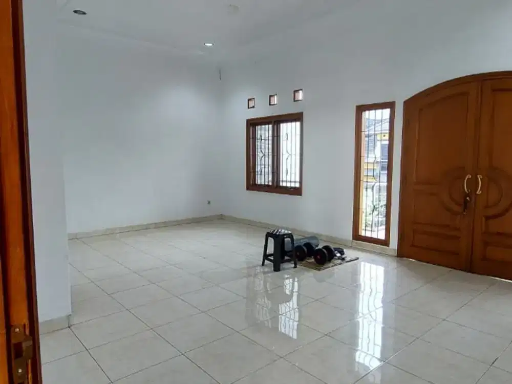 Rumah Hunian Mewah 2 LT di Mekarwangi Siap Huni & Full Cahaya Alami Bandung Ref.05692