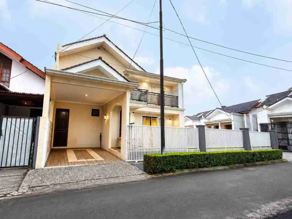 Rumah Cantik cluster Bintaro jaya selangkah ke masjid dan Tol tipe Hoek siap huni