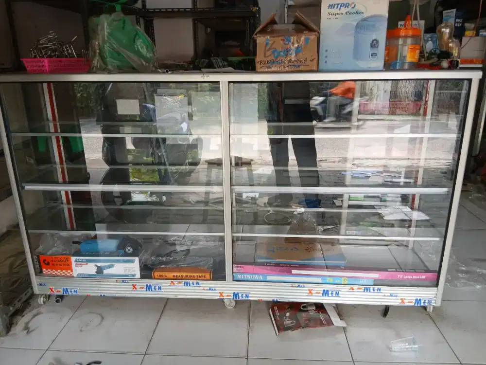 Dijual 3 unit Etalase ex toko listrik