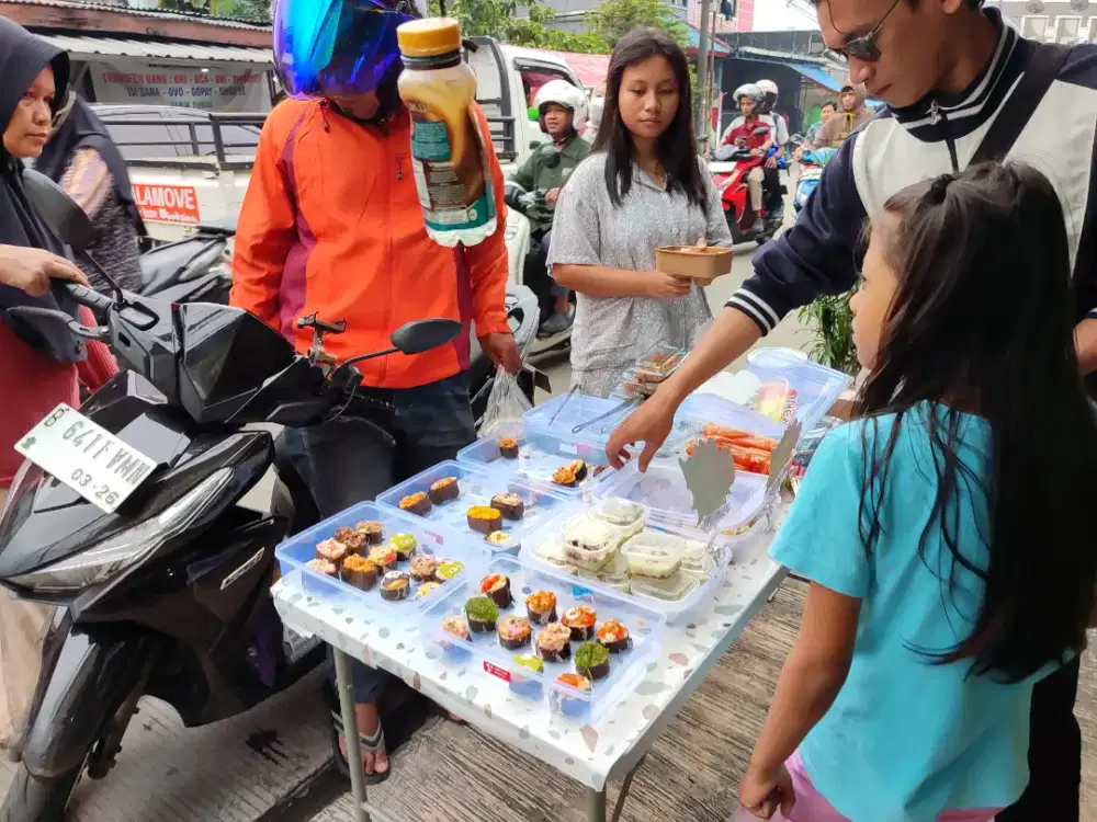 Cari yg bisa buat sushi terjangkau