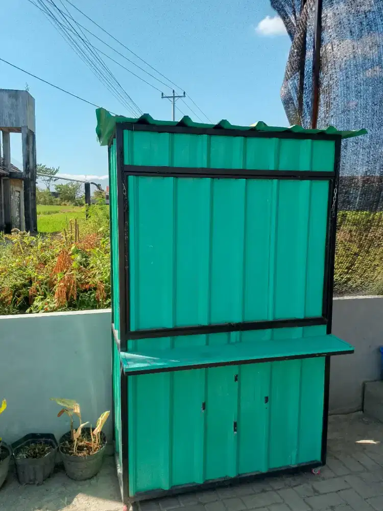 Box container bekas