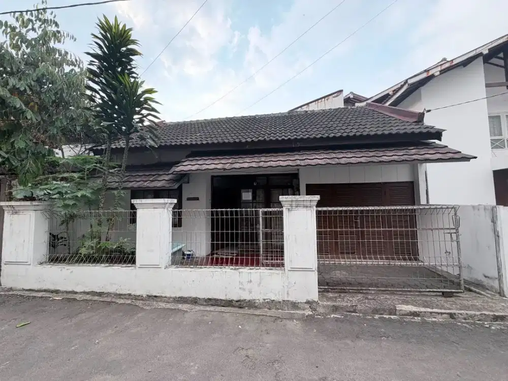 TERMURAH DIJUAL KOSTAN 13 KAMAR TUBAGUS ISMAIL DAGO BANDUNG LOKASI STRATEGIS***