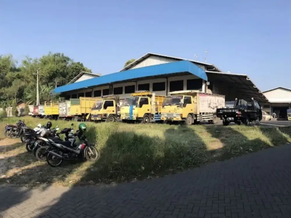 Tanah dan Bangunan Pabrik Luas Bagus di Gresik