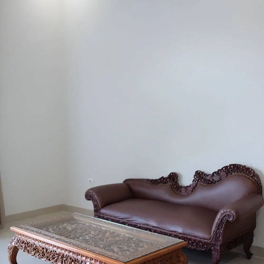 Satu Set Furniture Kayu Jati Bali di ukir oleh seniman Bali