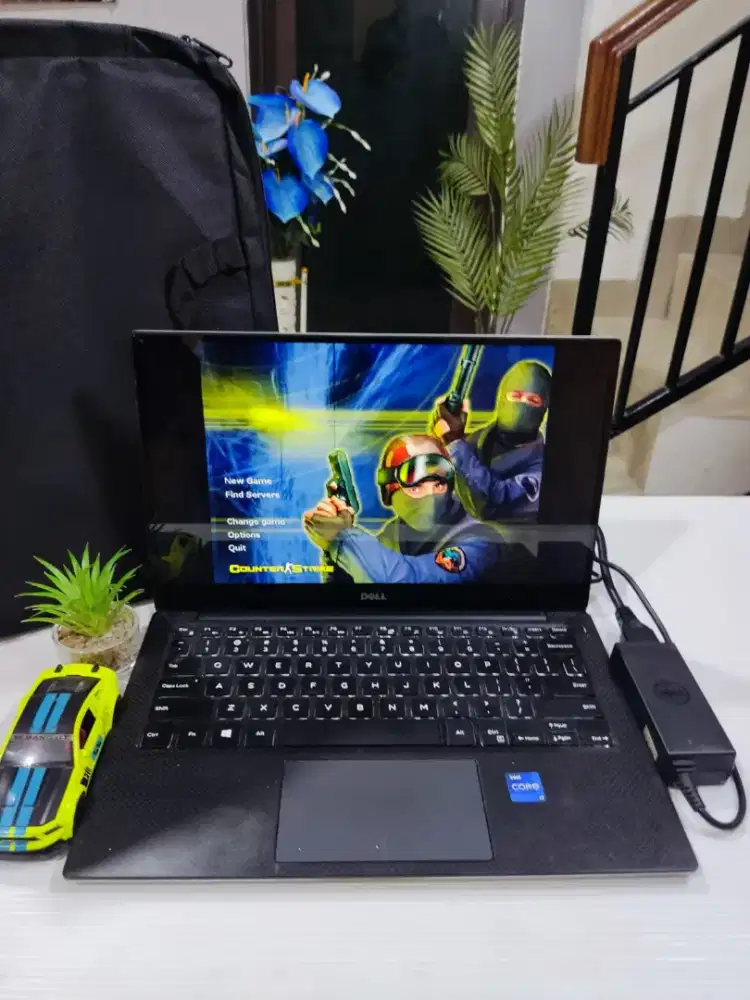 Laptop Branded Superslim Dell XPS 13 Layar 3K Siap Pakai