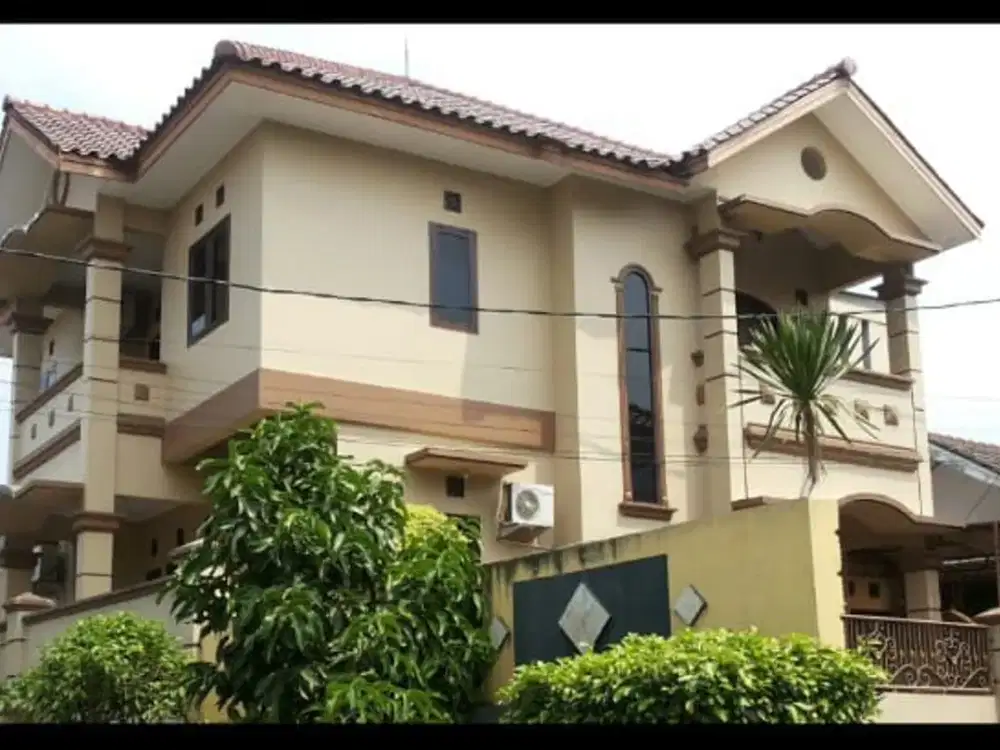 Dijual rumah dengan lokasi sangat strategis, Perumahan Jatibening Satu