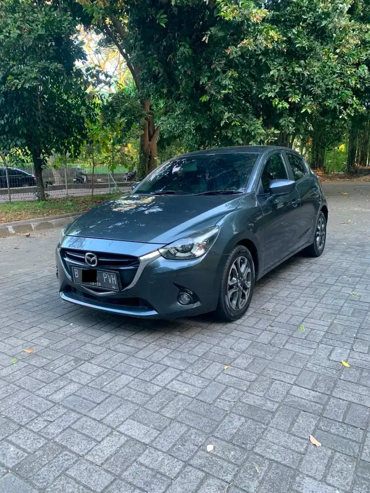 MAZDA 2 R SKYACTIVE 2015