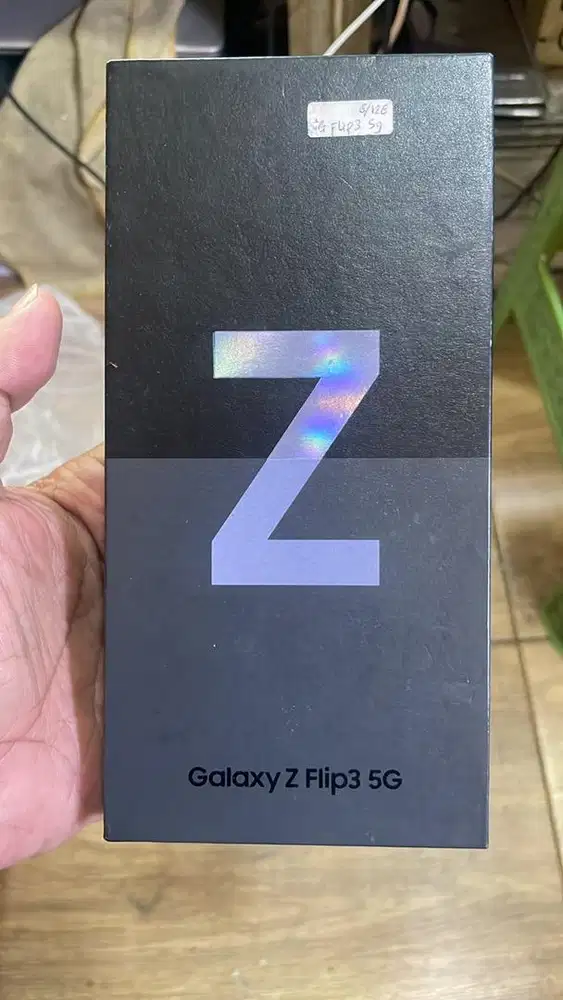 Samsung Z flip 3 5g ram 8/128