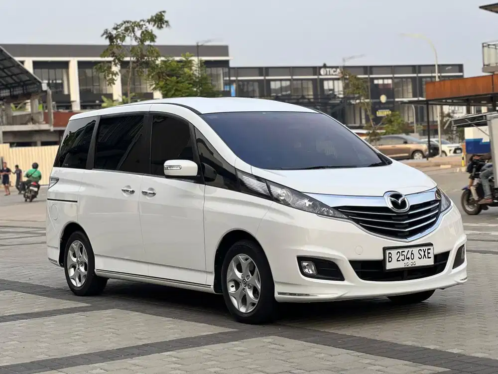 MAZDA BIANTE 2.0 SKYACTIVE PUTIH BENSIN 2015 RARE ITEM LOW KM PRIBADI