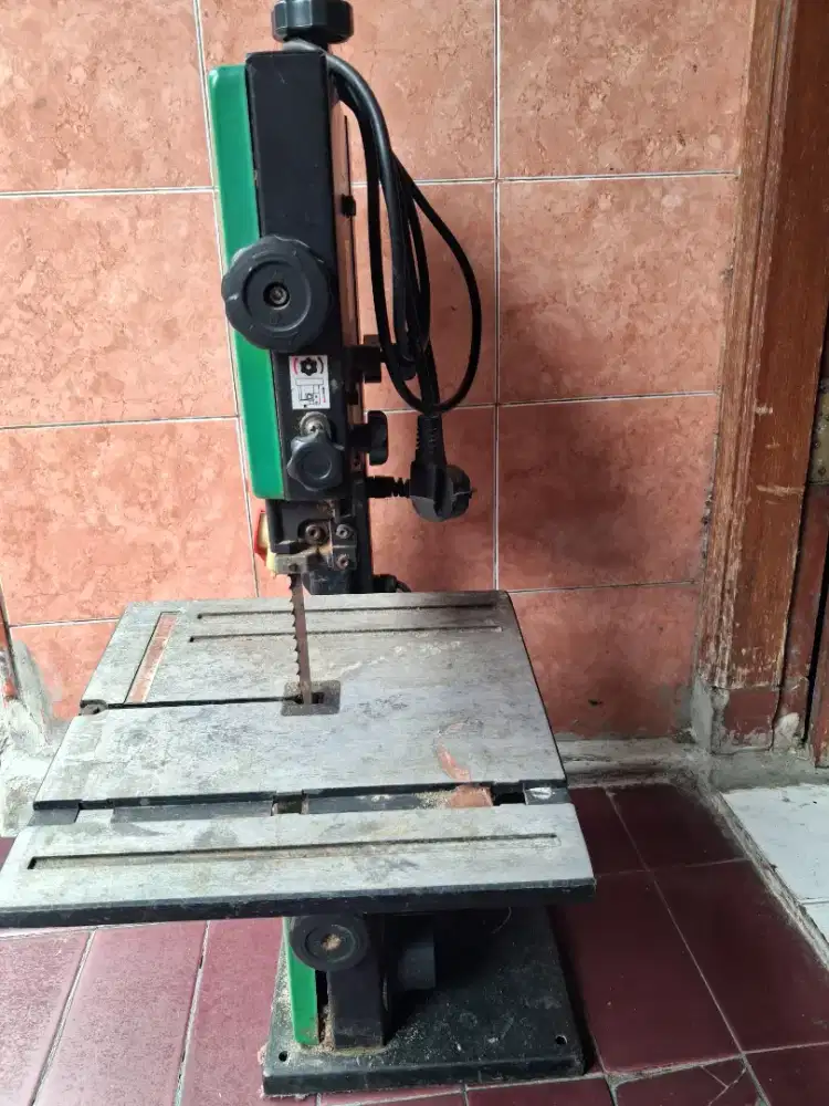 Mesin gergaji pita Band saw RYU RBS8 8 Inchi bekas siap pakai