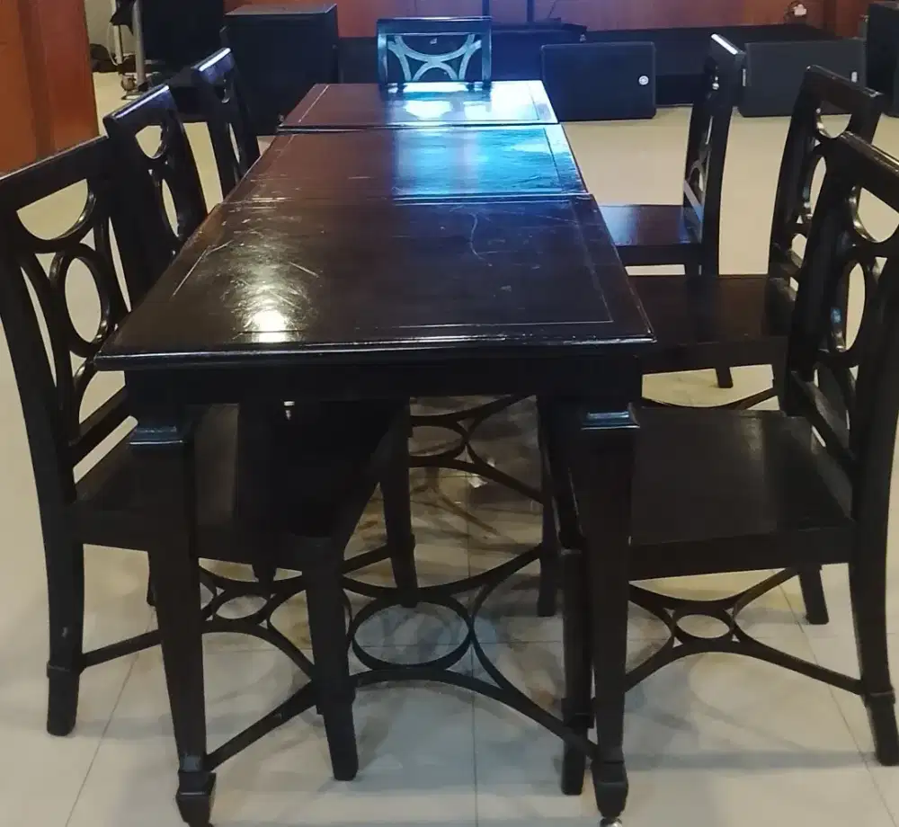 Kursi makan minimalis modern