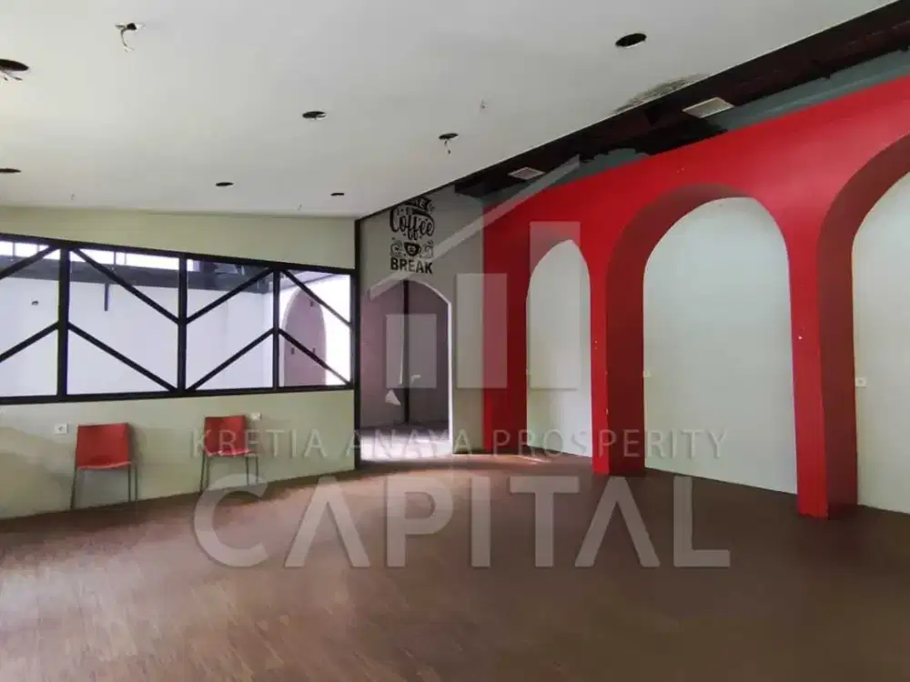RUANG USAHA EX CAFE DI SAYAP SETIABUDI
