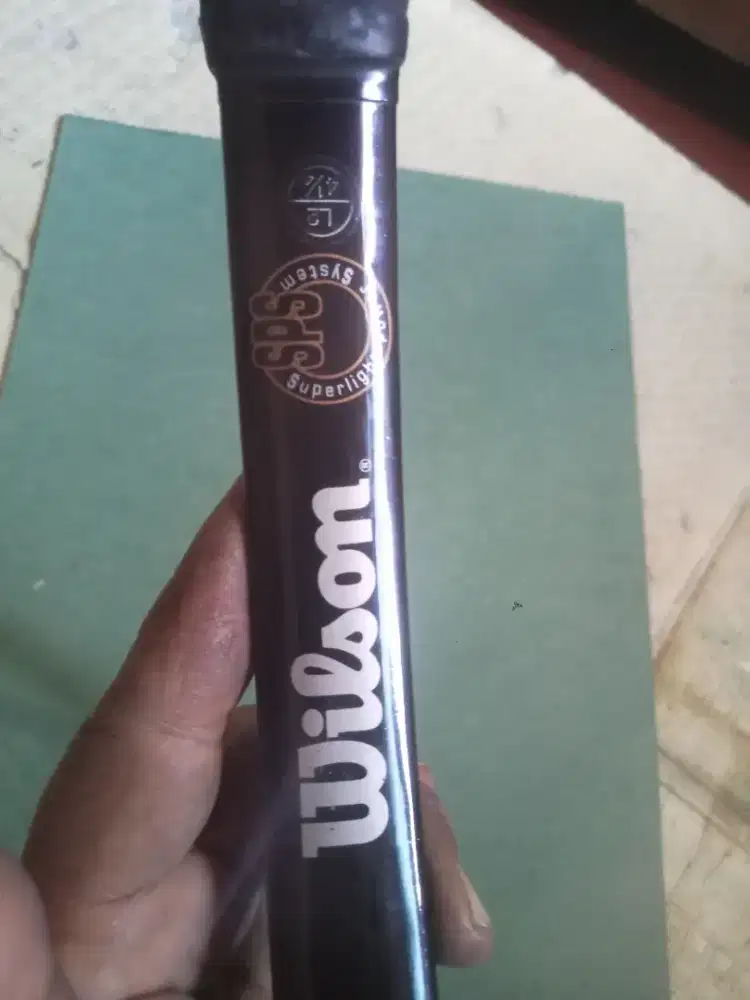 Raket tenis Wilson