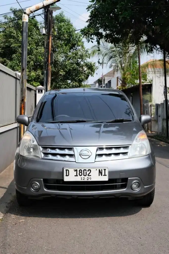 Nissan Grand Livina 1.8 XV AT 2007