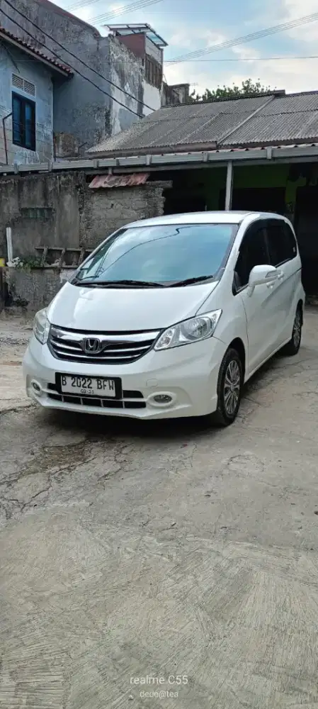 Honda freed SD 1.5 AT 2015 Km 80rban Pjk Hdp Istimewa Fullset Mulus tt