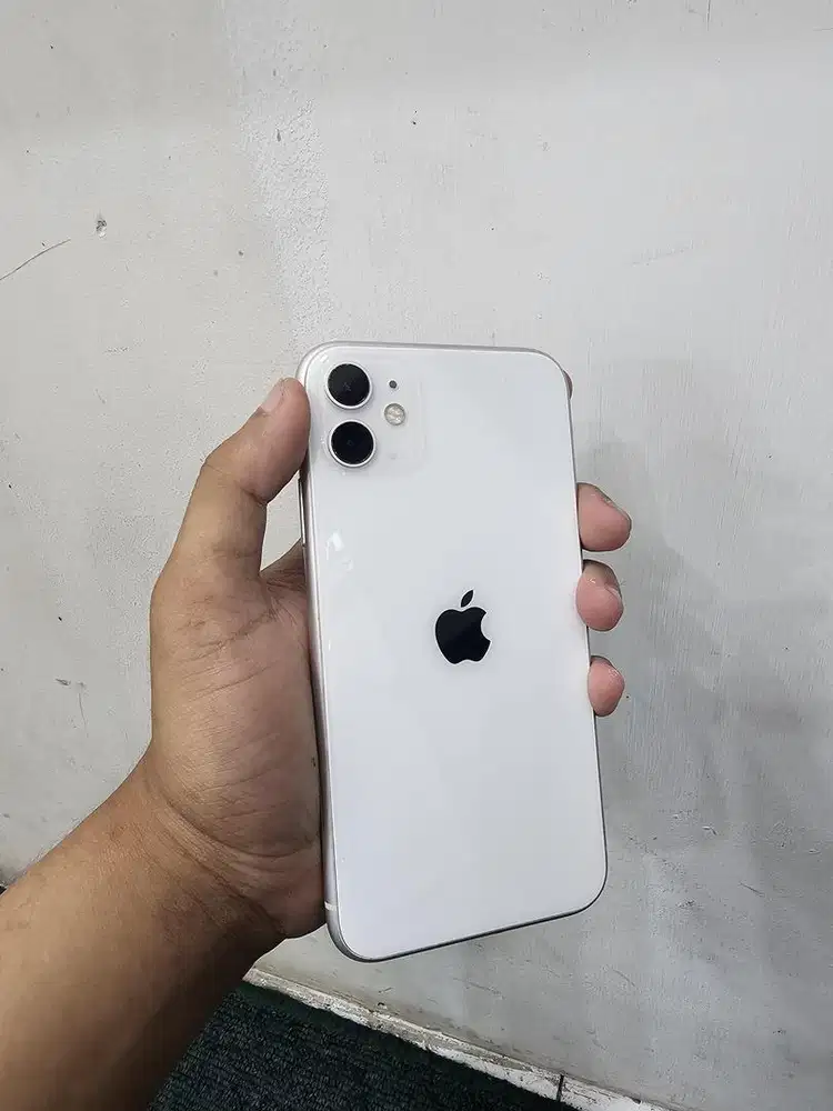 Iphone 11 white 128gb all operator
