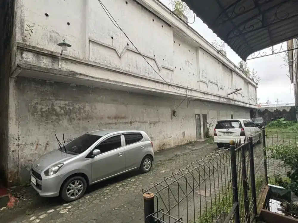 RUKO 8 UNIT DAN TANAH  DI JUAL CEPAT