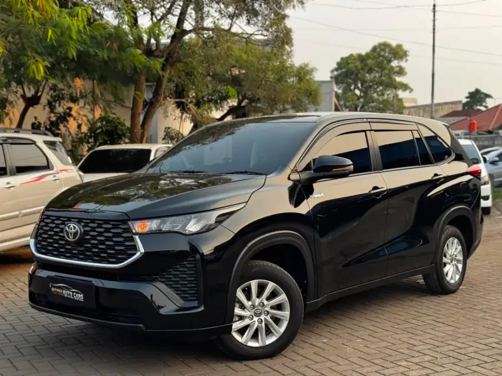 LOW ODO - TANGAN PERTAMA Toyota Kijang Innova Zenix Hybrid G AT 2023