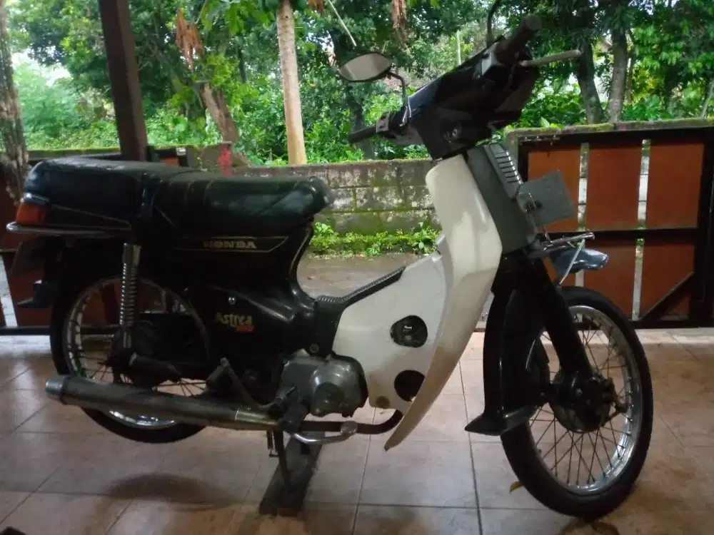 Honda Astrea 800