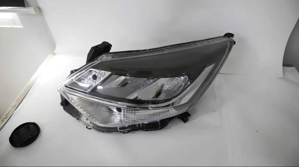 HEADLAMP KIRI SIGRA CALYA 2020, 81170BZ400 / D81170BZ40001