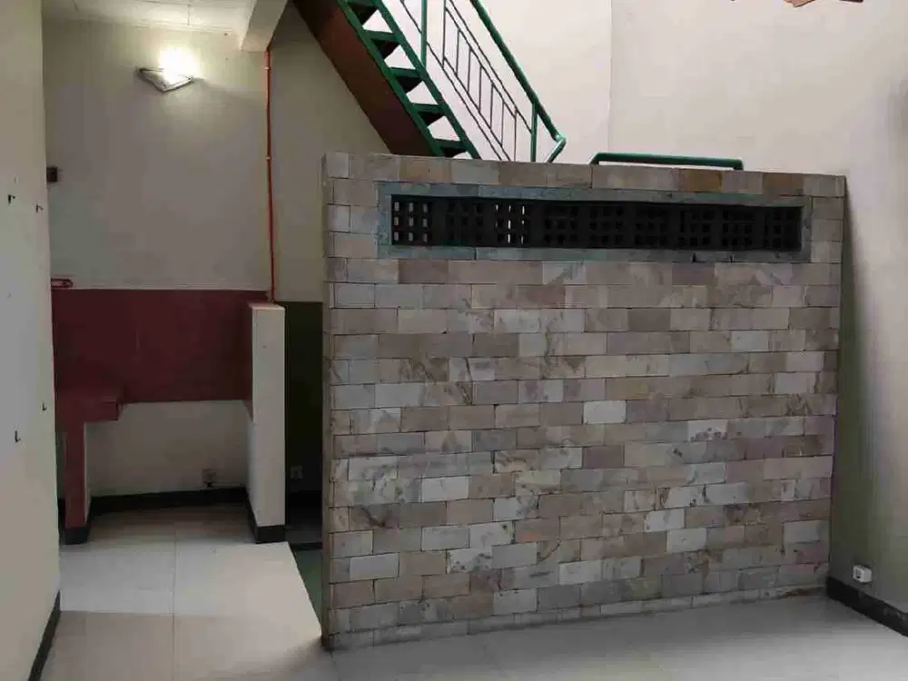 Dijual  / Disewakan Ruko Mekar Wangi