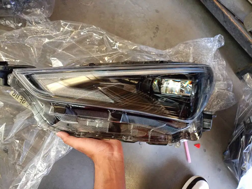 HEADLAMP KIRI TOYOTA YARIS CROSS 2023, 81170BZ550