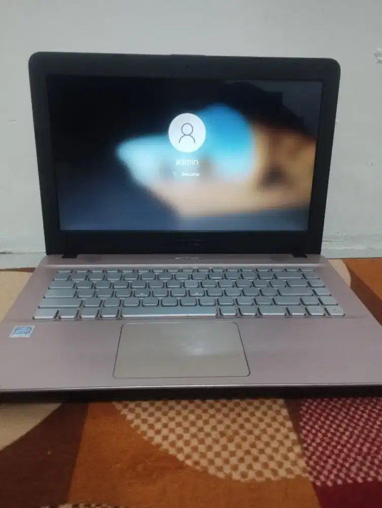 ASUS VivoBook X441MA Celeron N4000 RAM 4GB SSD 256GB + HDD 750GB Mulus