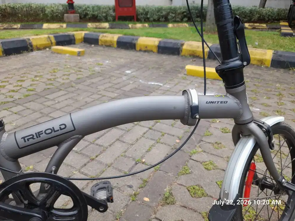 SEPEDA LIPAT UNITED TRIFOLD