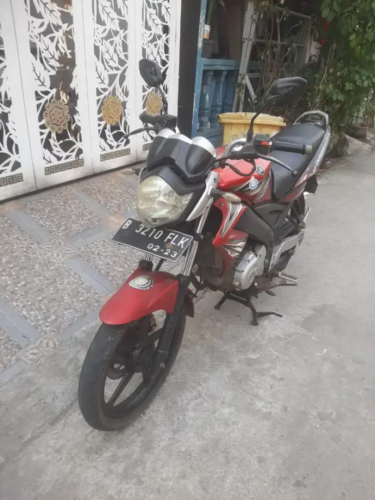 Yamaha Vixion old 2013 ss lengkap mesin bagus stater tokcer,Bks Kab
